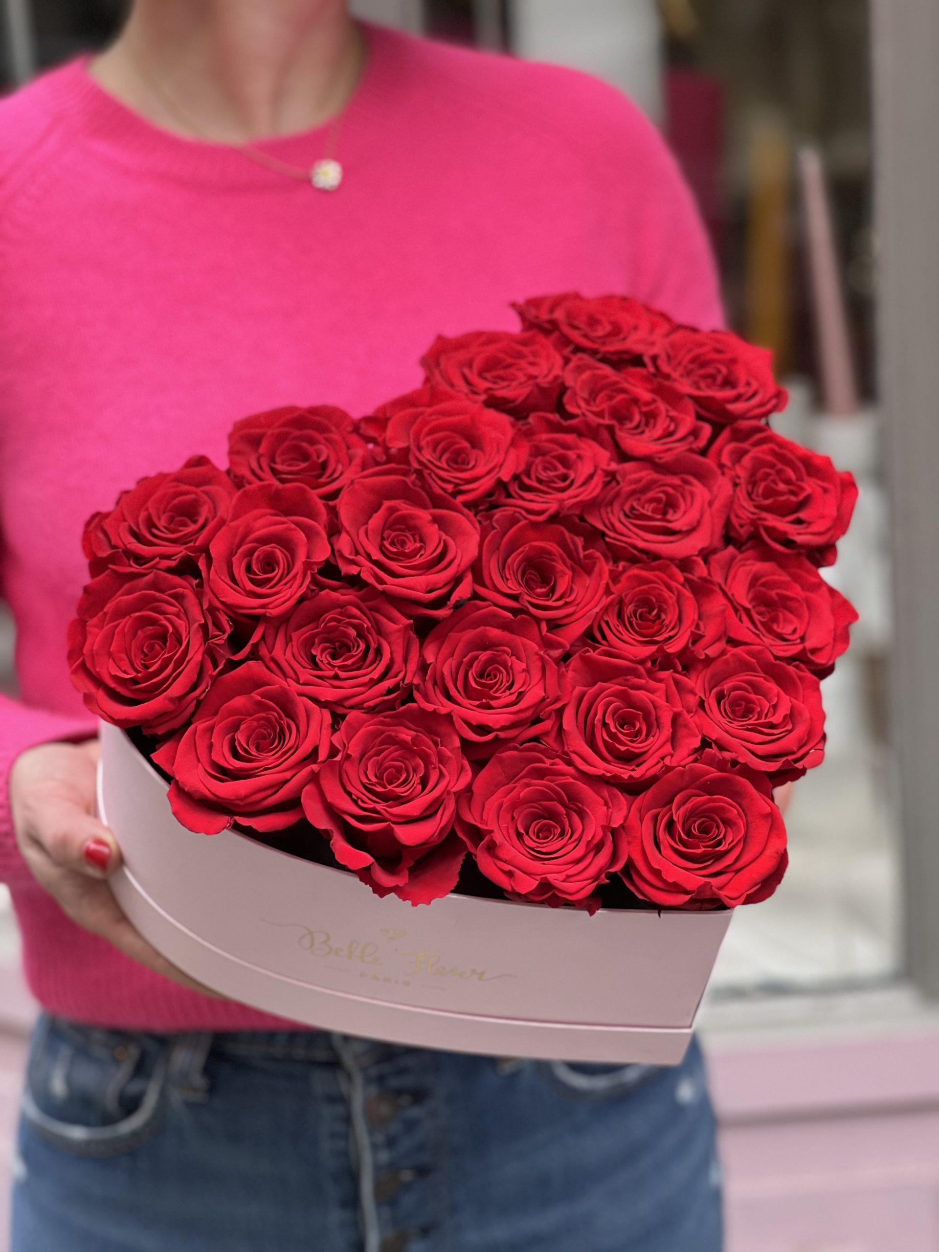 Boîte cœur rose à roses éternelles