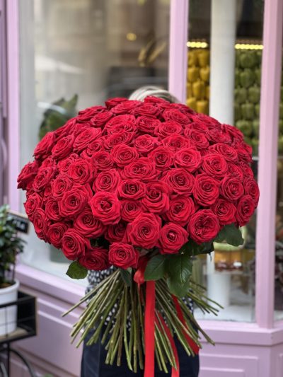 101 red roses